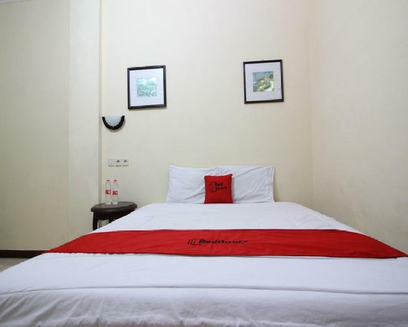 Reddoorz @ Mantrijeron 2 Hotel Yogyakarta Exterior photo